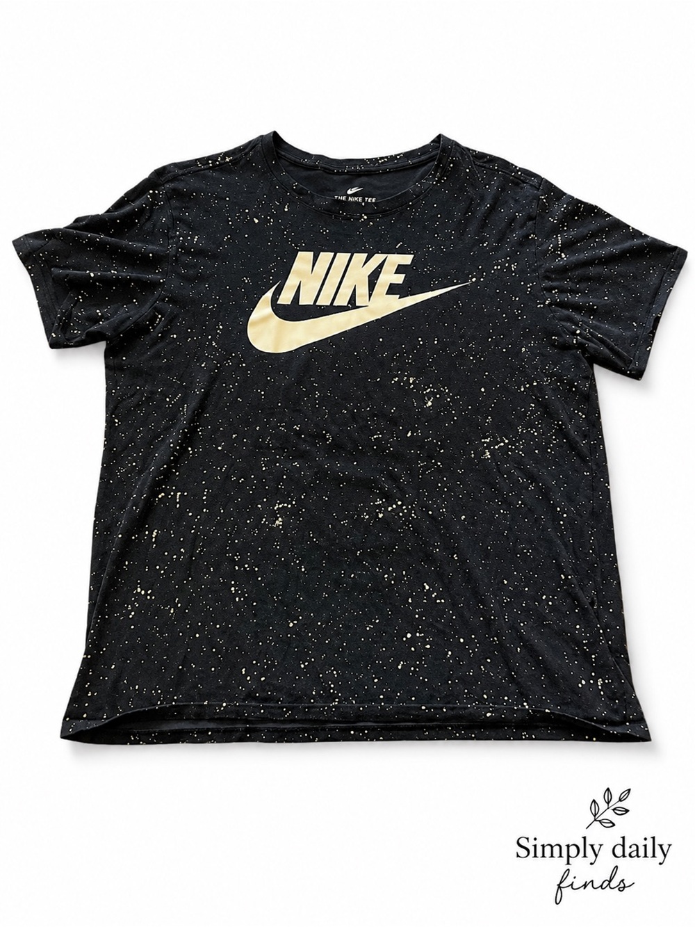 Nike Men’s Large Black Speckled Logo Graphic Tee Athletic Shirt